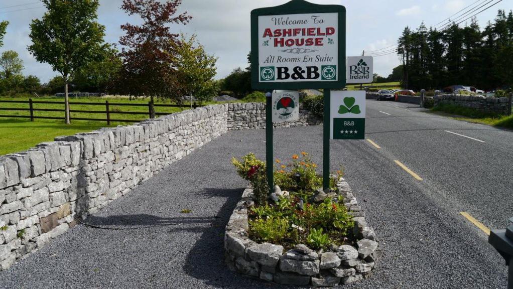 Ashfield House B&B コング エクステリア 写真